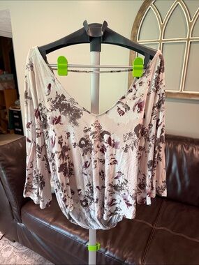 BKE Light Pink Floral V-Neck Tunic with Brown Print